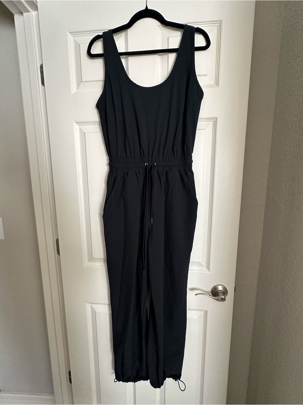 Abercrombie & Fitch Black Sleeveless Jumpsuit with Drawstring Waist - medium